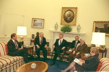 Meeting of President Clinton, Binyamin Netanyahu, and Arafat in Wye Plantation, 15/10/1998.